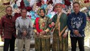 Andi Bebas Manggazali turut menghadiri acara resepsi pernikahan putra dari Iskandar Baharuddin Lopa. (Ist)