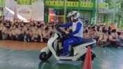 Asmo Sulsel Beri Tips Bagi Pengendara Lewati Jalan Sempit