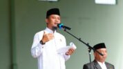 Gubernur Sulsel, Andi Sudirman Sulaiman, Saat Menghadiri Upacara Peringatan Hari Santri Nasional yang Digelar di Kampus II Ponpes DDI Mangkoso, Rabu (22/10/2025).